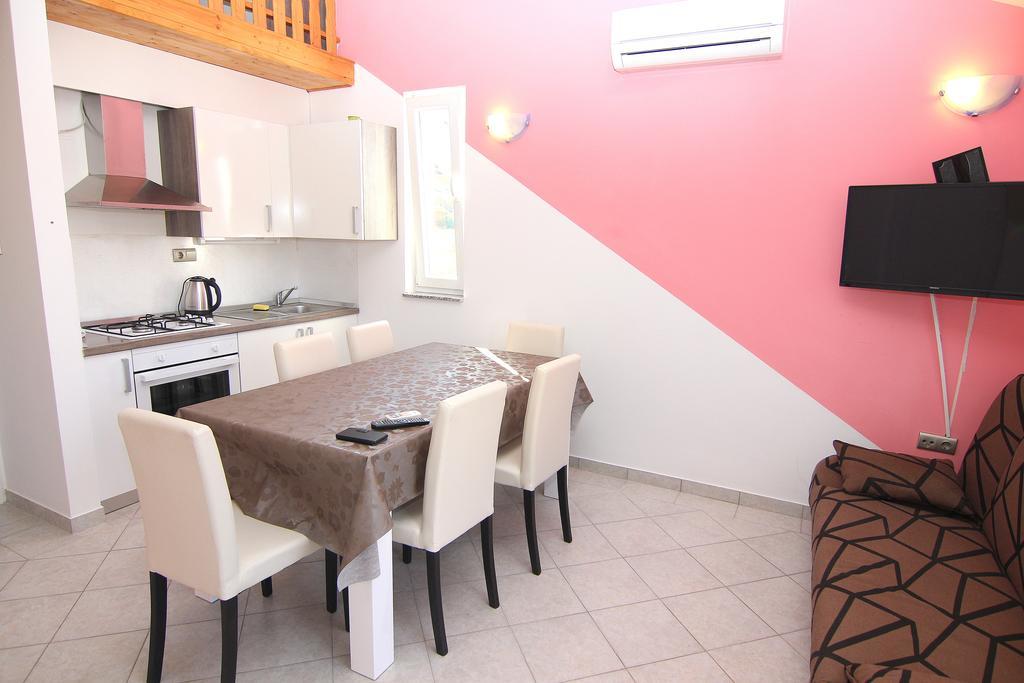 פג Apartments Ljubic מראה חיצוני תמונה