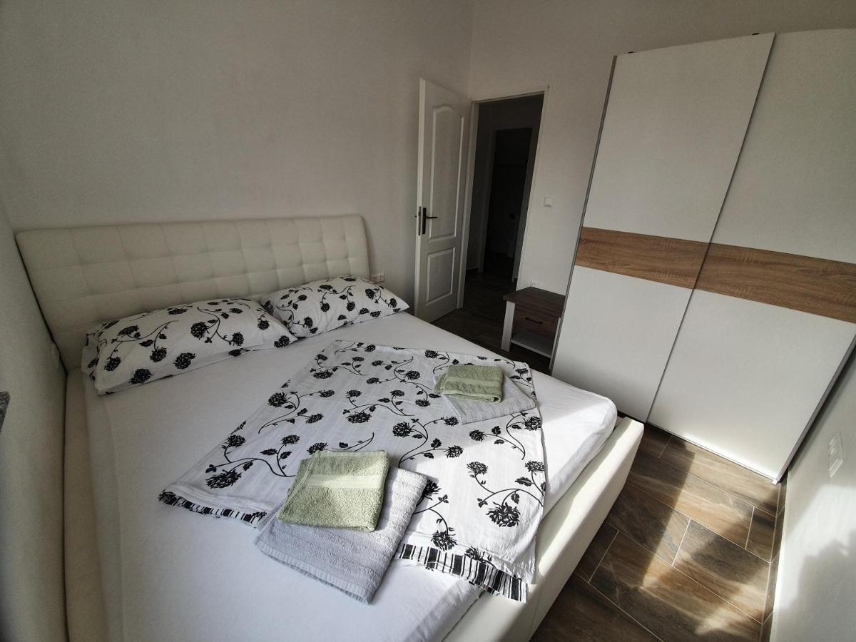 פג Apartments Ljubic מראה חיצוני תמונה